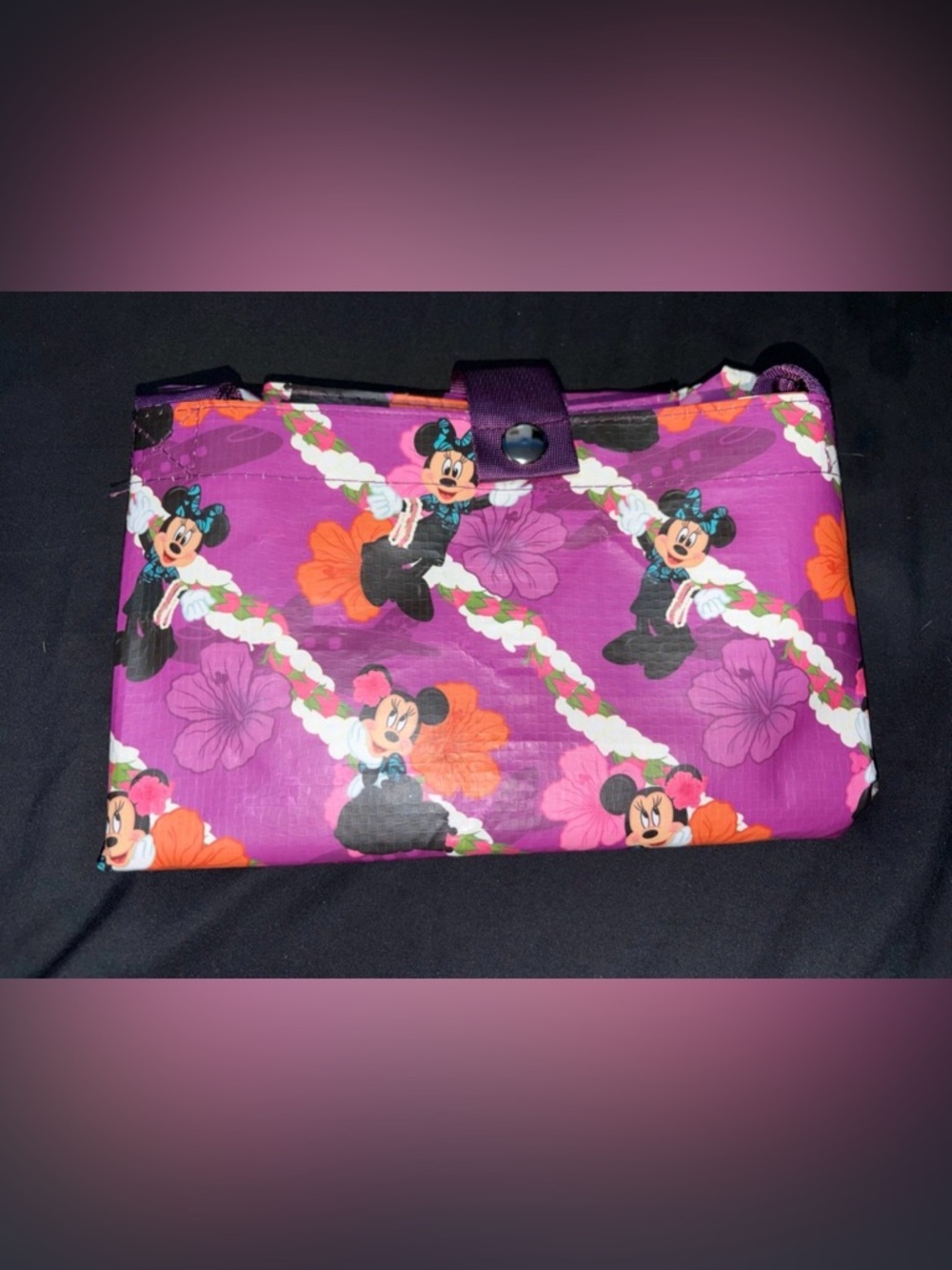 JessMadeWithAloha x TattedMumCreations Minnie Flies With Us Bebeh Tote - Picture 2 of 2